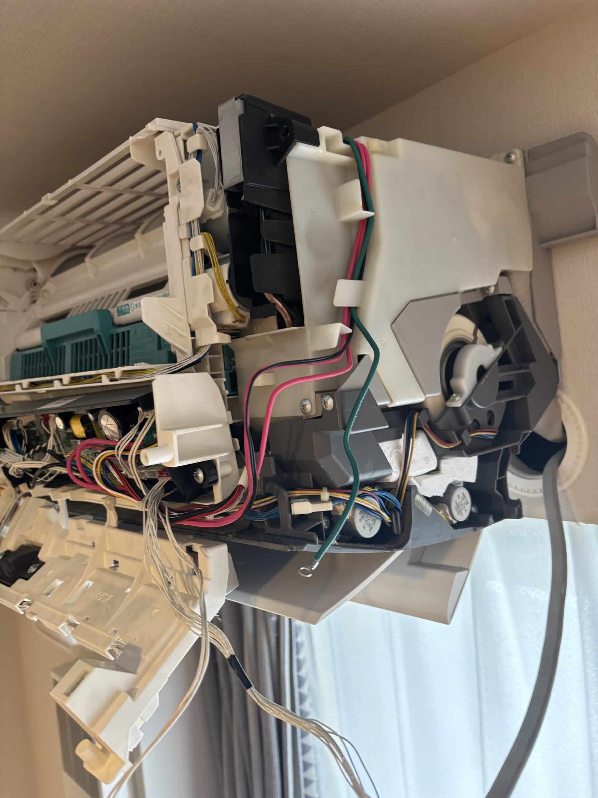 【施工事例】　三菱お掃除機能付きエアコンの基盤交換