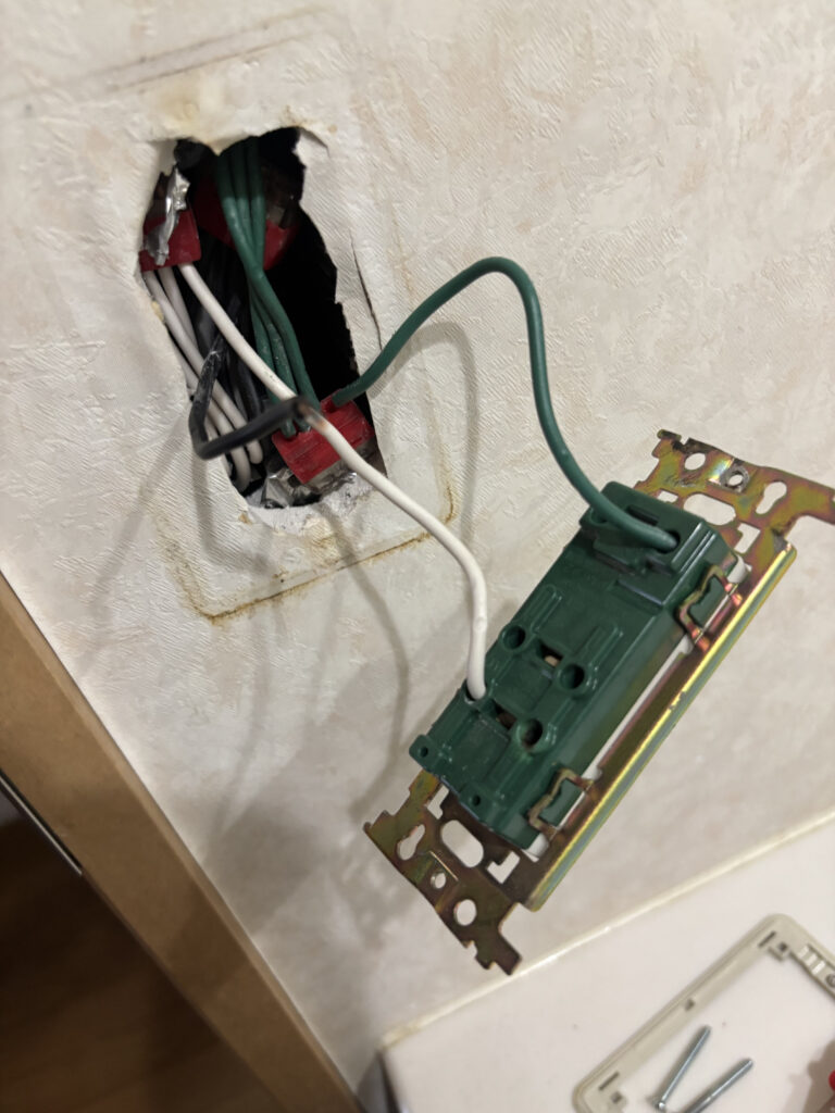 コンセント交換