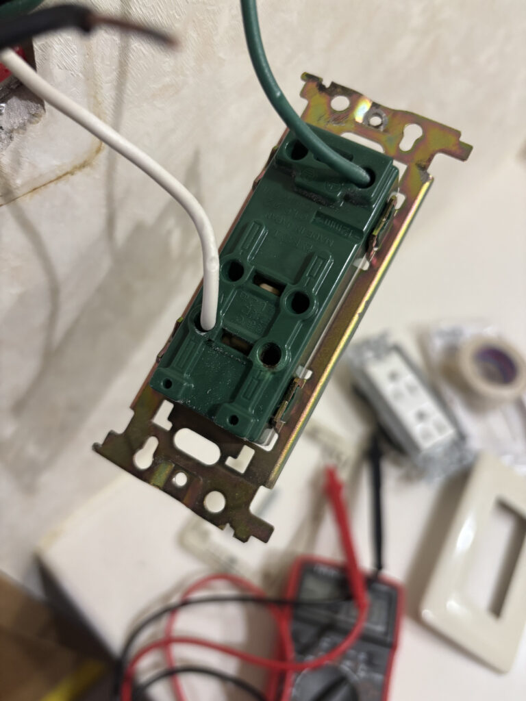 コンセント交換