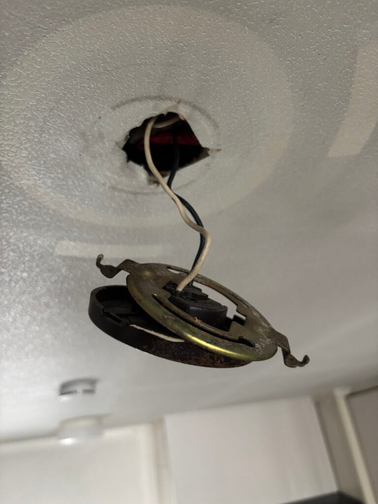 照明ローゼット交換