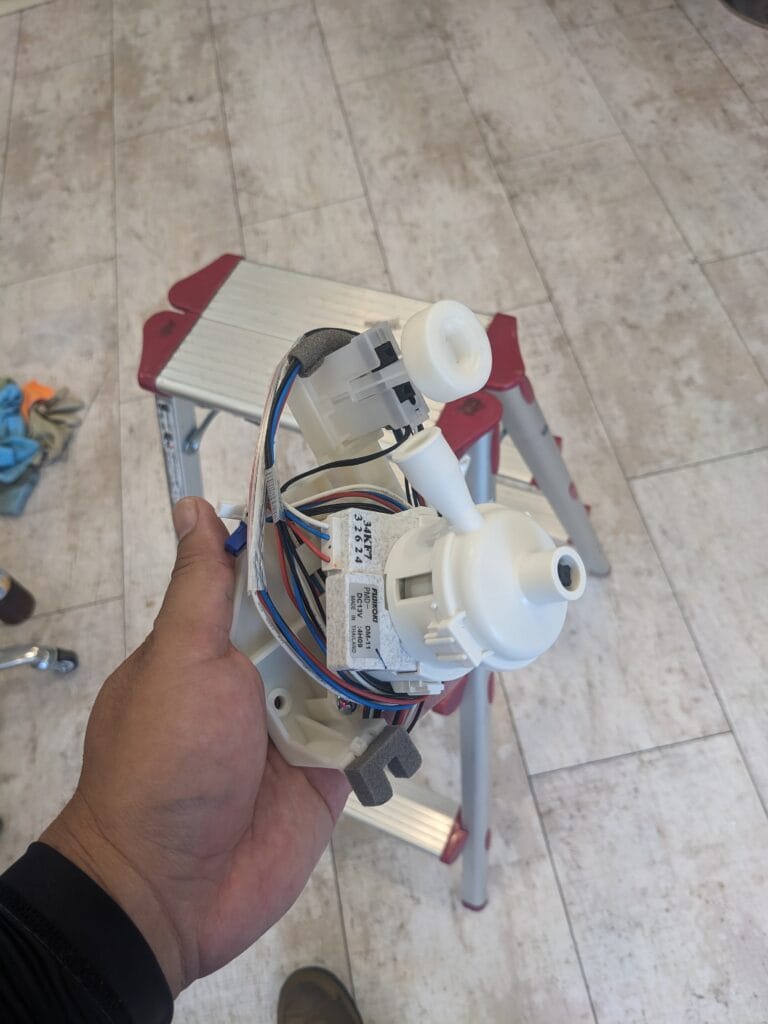 業務用エアコン水漏れ修理