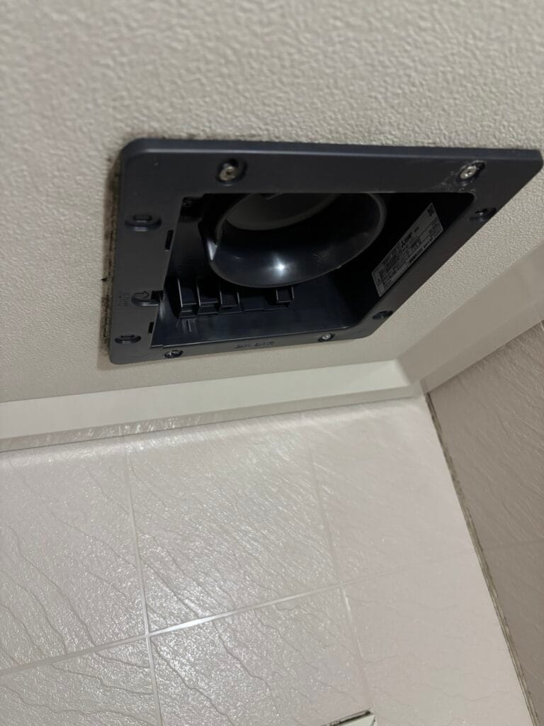 浴室換気扇交換後写真