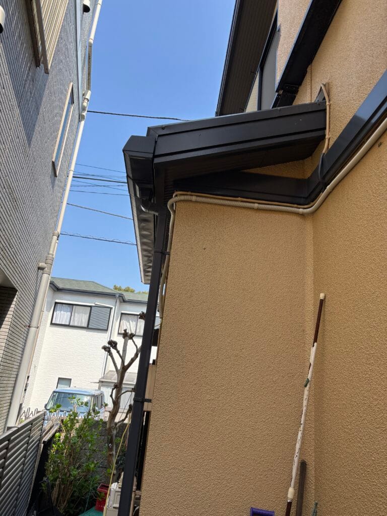 エアコン専用コンセント外工事画像