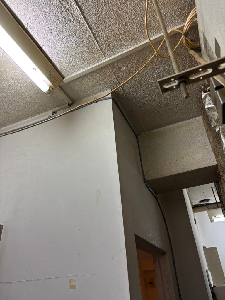 立川市リモコン修理 交換中
